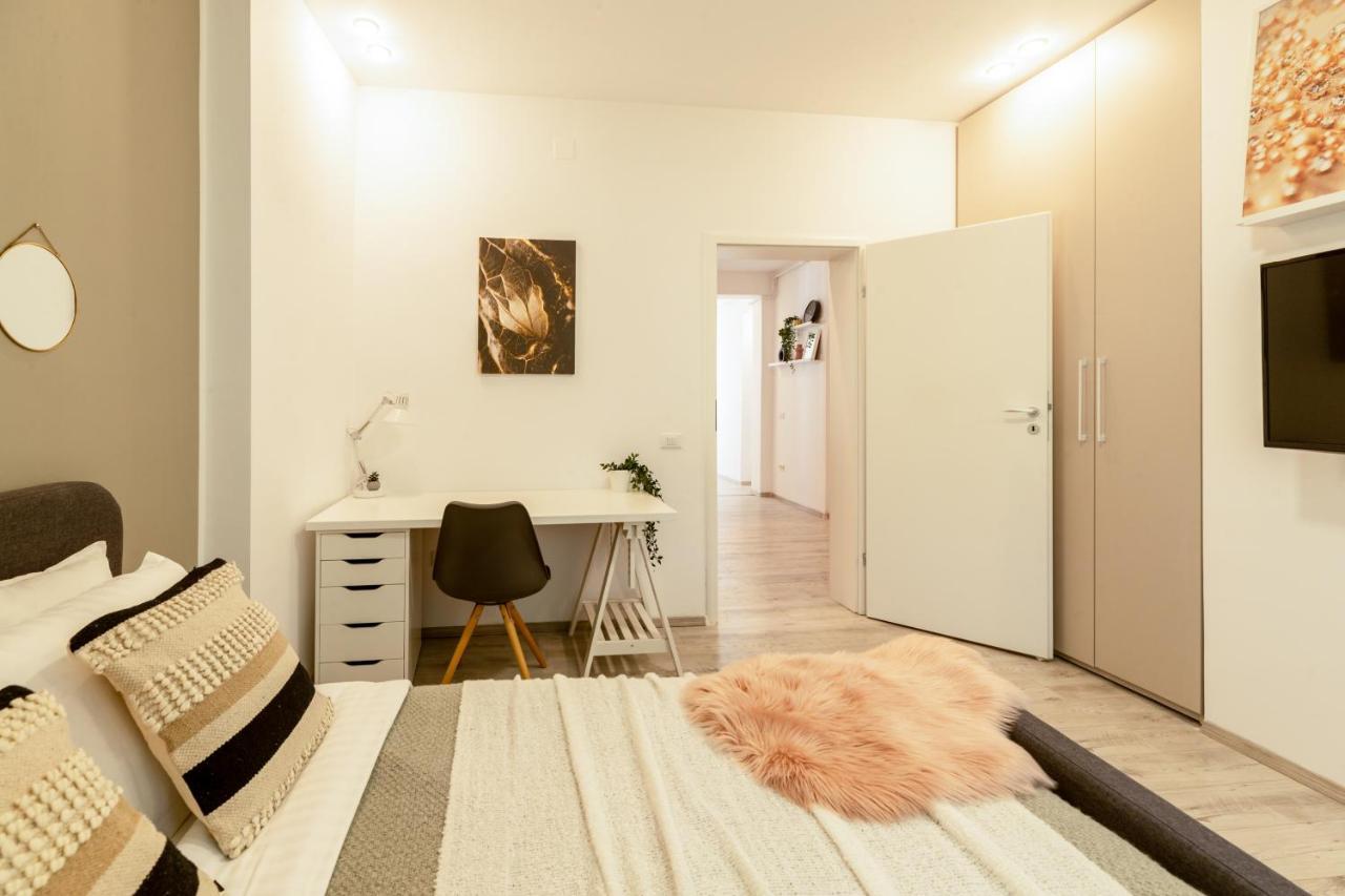 Ideal Stay: Spacious 2Br Apt Near Calea Victoriei 부쿠레슈티 외부 사진