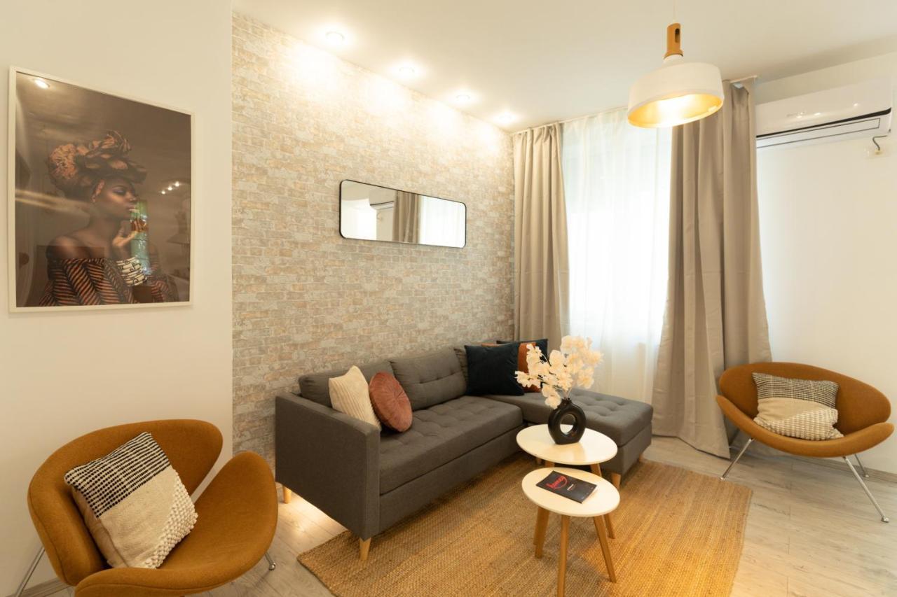 Ideal Stay: Spacious 2Br Apt Near Calea Victoriei 부쿠레슈티 외부 사진