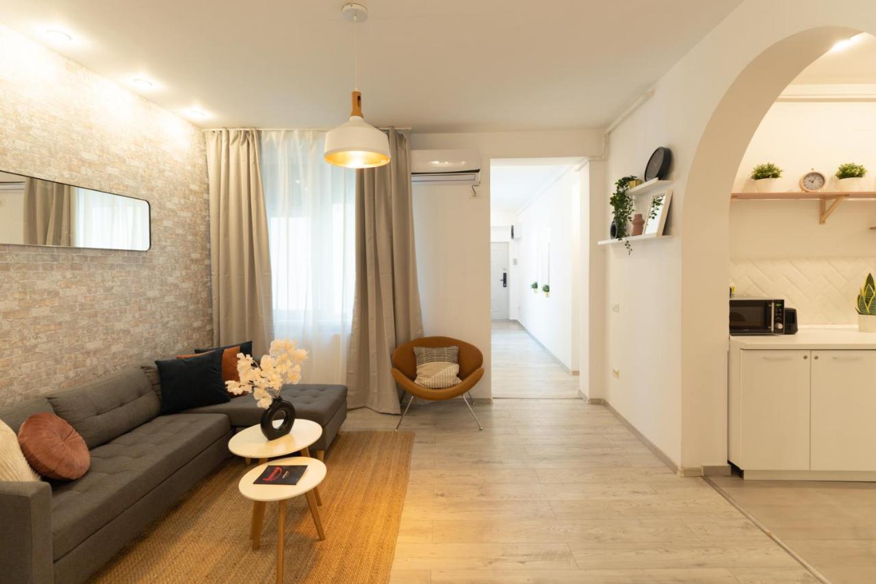 Ideal Stay: Spacious 2Br Apt Near Calea Victoriei 부쿠레슈티 외부 사진